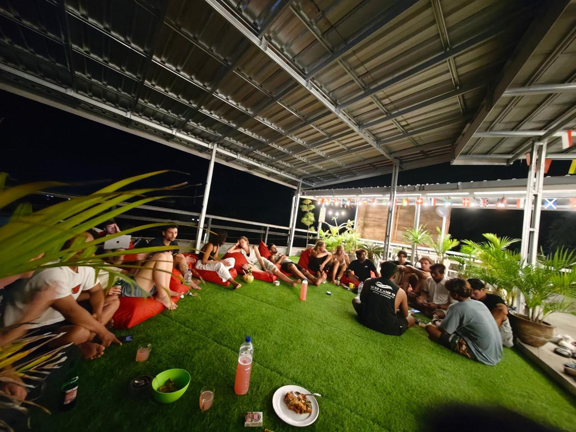 Surf Camp 79 Kuta (Lombok) Exterior foto